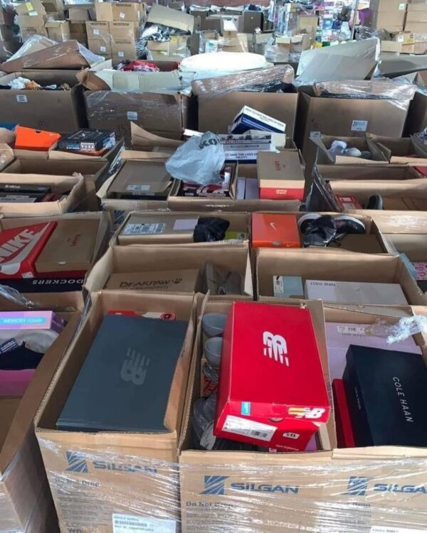 Mixed Sneaker pallets $1200 f0r 200 brand new pairs.
